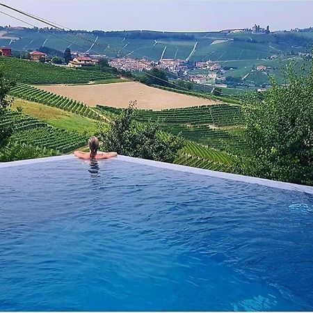 Гостевой дом Cascina Roella Монфорте-д'Альба Экстерьер фото