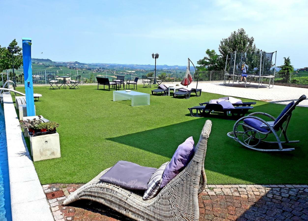 Гостевой дом Cascina Roella Монфорте-д'Альба Экстерьер фото